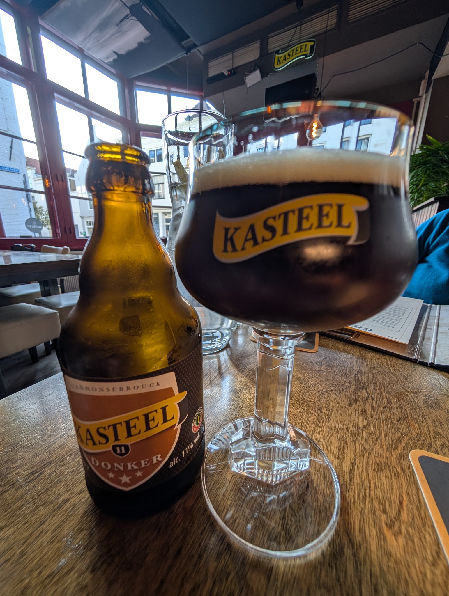 Kasteel Donker beer