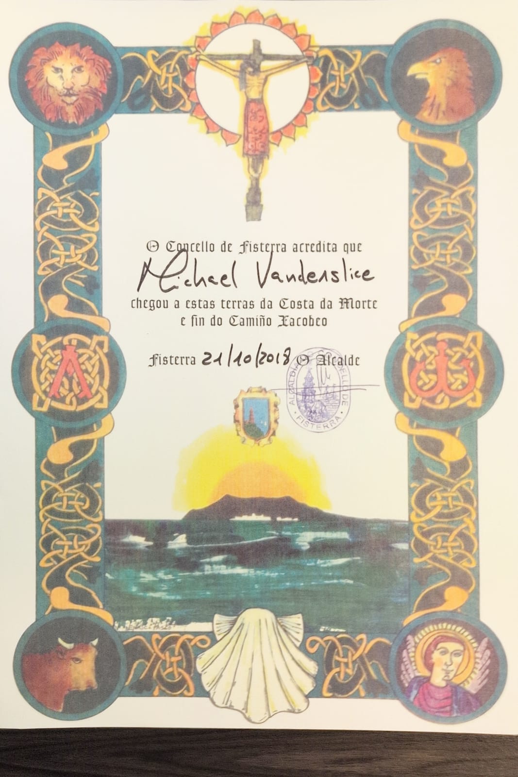 The illuminated Fisterra certificate issued to Michael Vanderslice, dated 21/10/2018