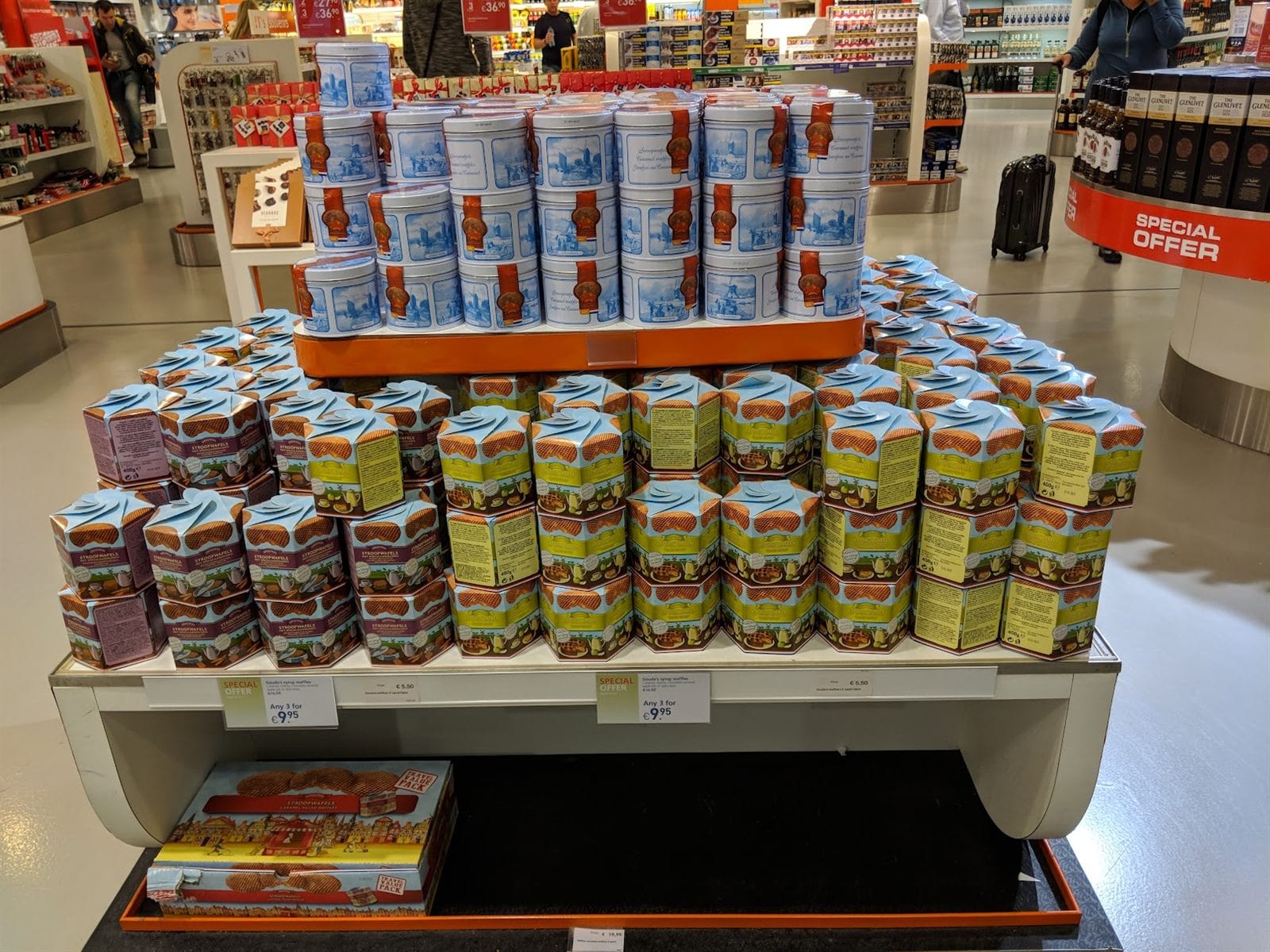 A large stroopwafel display in the Amsterdam airport